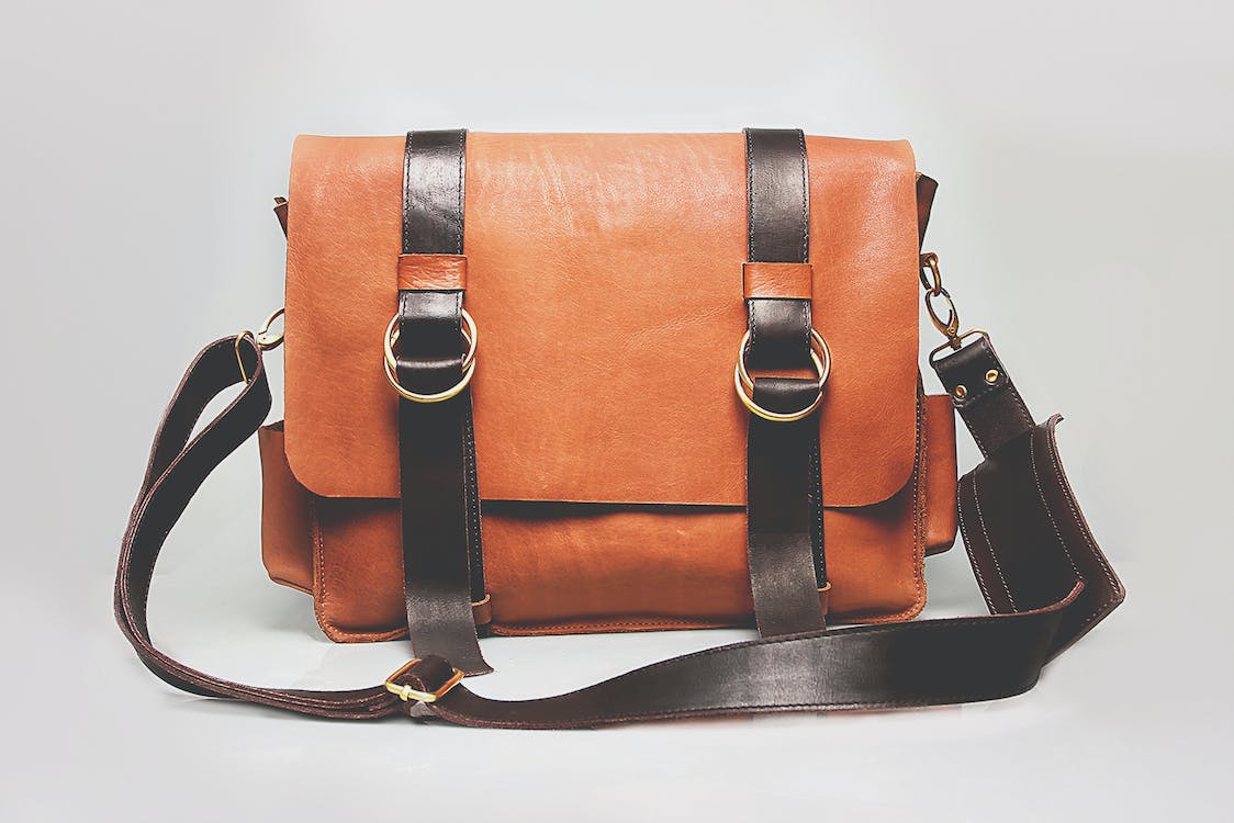 手袋及銀包店 (Bags and Purse Shop) 小紅書/抖音/大眾點評 香港宣傳推廣服務，小紅書/抖音/大眾點評博主/網紅KOL推介推薦，為您的品牌/產品/服務在小紅書/抖音/大眾點評宣傳推廣營銷增加曝光和客源!